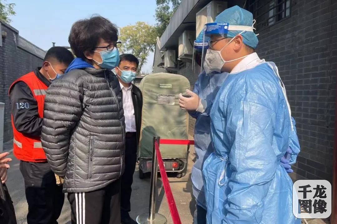 北京市西城区领导“四不两直”检查疫情常态化防控和疫苗接种工作